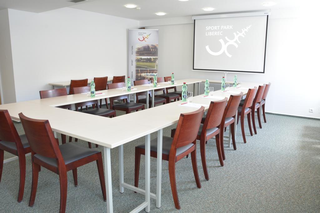 Hotel Arena Liberec Eksteriør bilde
